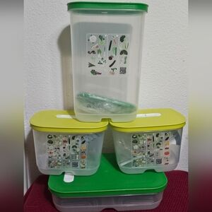 Green and White Kitchen Storage Containers